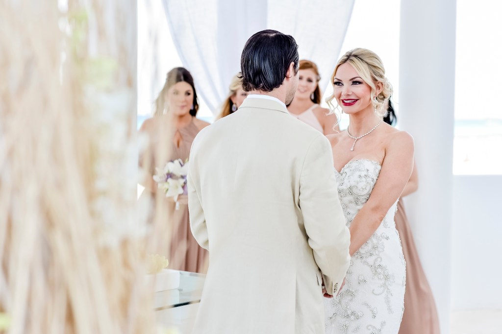 Celebrate Your Wedding in Cancun Mexico: Why Cancun is a Top Destination Wedding&nbsp;Location